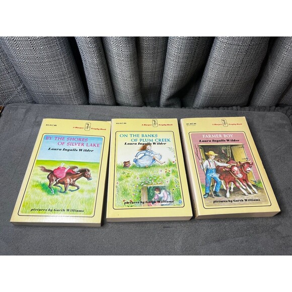 LITTLE HOUSE ON THE PRAIRIE Yellow Laura Ingalls Wilder 1971 Lot of 9 Books PB - Picture 9 of 16